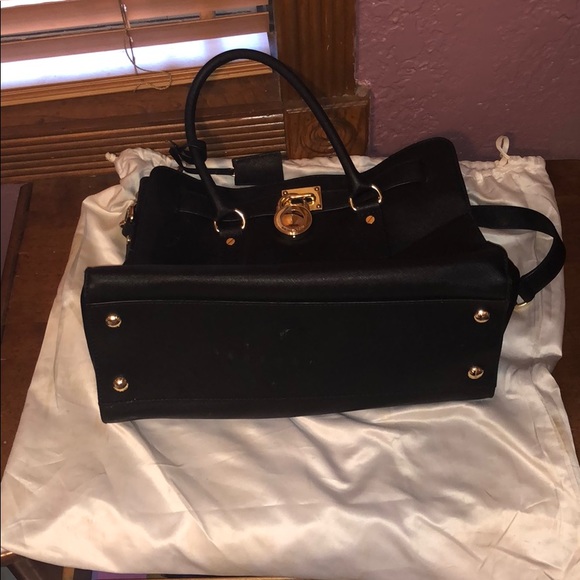Michael Kors Hamilton North / South Tote - Picture 4 of 5